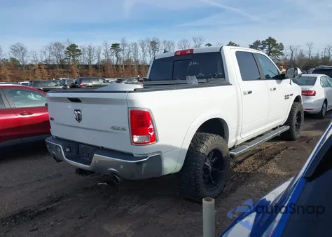 2017 Ram 1500 Laramie 4X4 5'7 Box из США, поврежденный, VIN 1C6RR7NMXHS883470